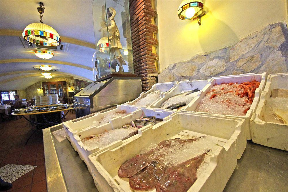 Hotel Clinton Casoria Luaran gambar