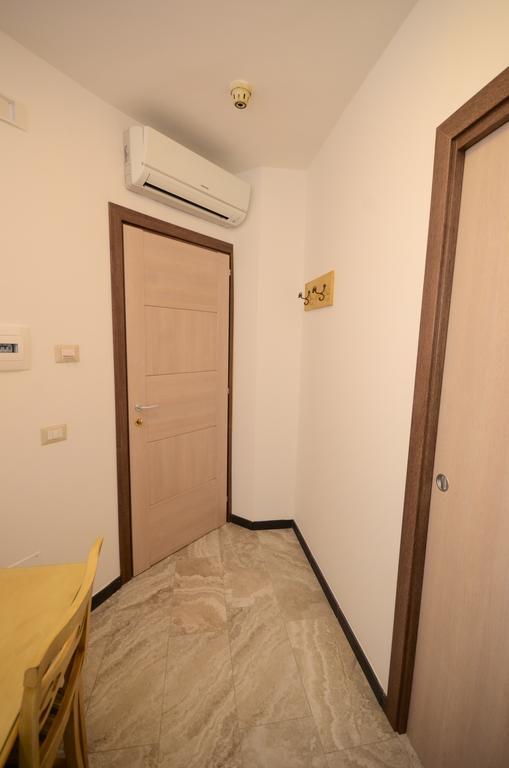 Hotel Clinton Casoria Luaran gambar