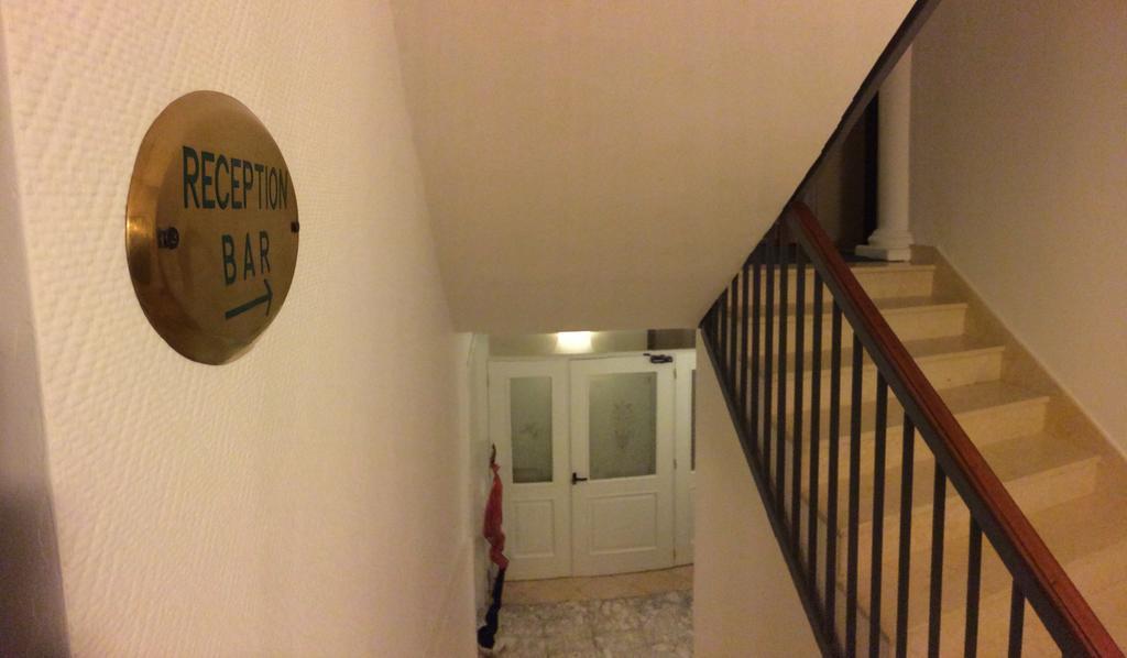Hotel Clinton Casoria Luaran gambar