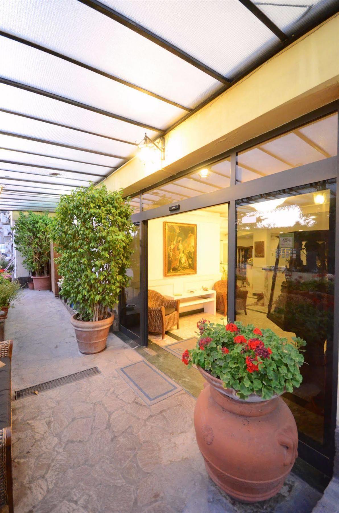 Hotel Clinton Casoria Luaran gambar