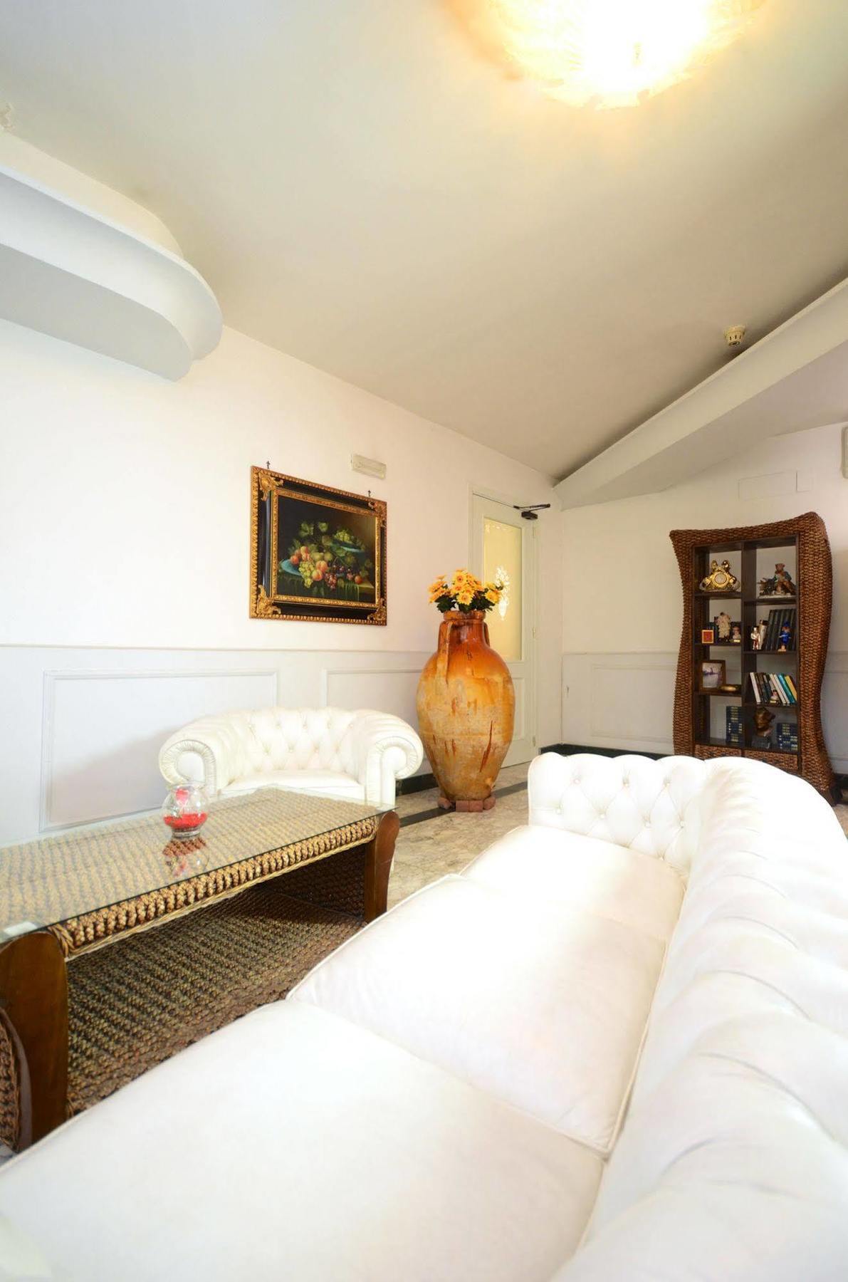 Hotel Clinton Casoria Luaran gambar